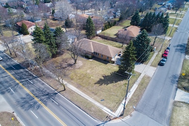 3026 burton se, grand rapids, MI 49546-4