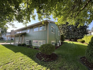 1714 4th St, Cheney, WA 99004 - photo 3