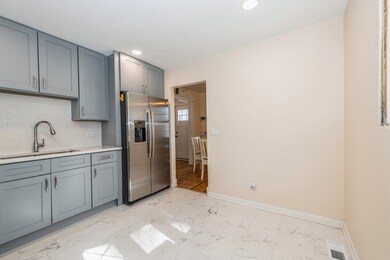 822 Westchester Blvd, Westchester, IL 60154 - photo 5