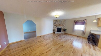 377 Pebble Creek Dr, Fraziers Bottom, WV 25082 - photo 2