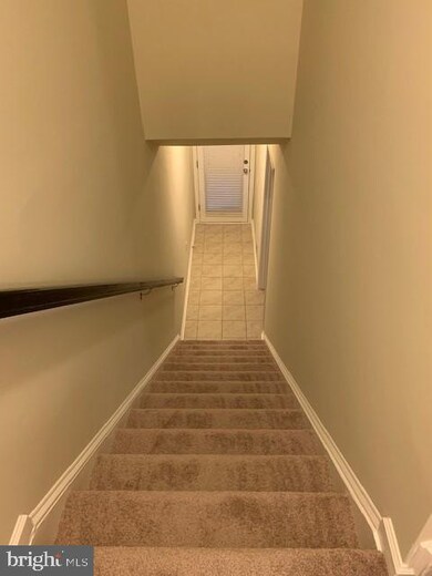 17086 Gibson Mill Rd unit 46, Dumfries, VA 22026 - photo 3