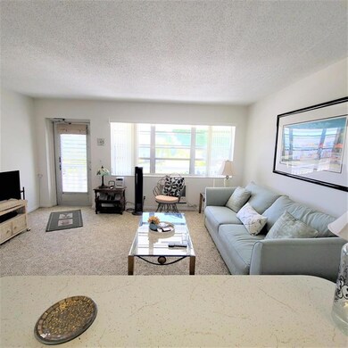 15 Windsor A, West Palm Beach, FL 33417 - photo 3