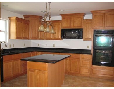 5026 Congress Dr, New Orleans, LA 70126 - photo 2