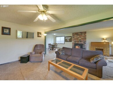 Living Room/Dining Room
