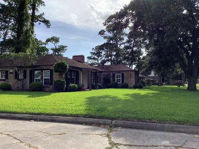 4418 Laurel Dr, Houston, TX 77021 - photo 2