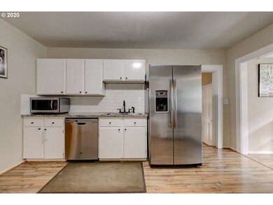 716 N Main St, Newberg, OR 97132 - photo 7