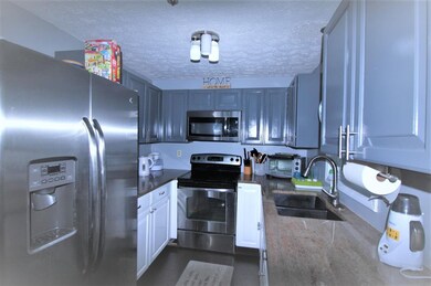 59 Beech Hill Ave, Manchester, NH 03103 - photo 3