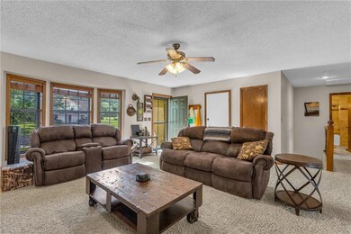 4809 Switzer Rd, Shawnee, KS 66203 - photo 4