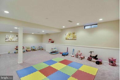 8801 Falls Chapel Way, Potomac, MD 20854 - photo 5