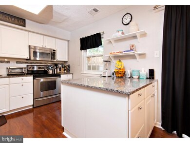 16 Delancy Ct, North Wales, PA 19454 - photo 6