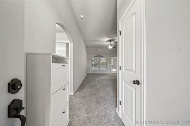 1109 E 146 Ct S, Glenpool, OK 74033 - photo 4