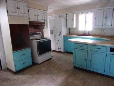 80 Canal Dr, Readsboro, VT 05350 - photo 4