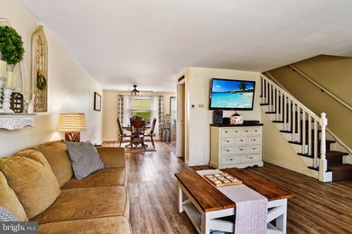 3157 Ryerson Cir, Halethorpe, MD 21227 - photo 5