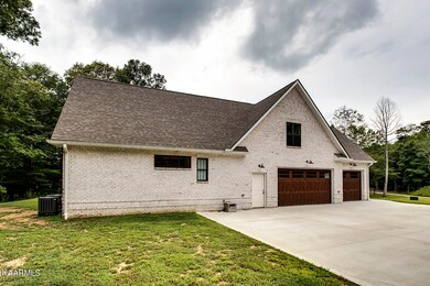 02_ButtermilkRoadW_3681_GarageSide