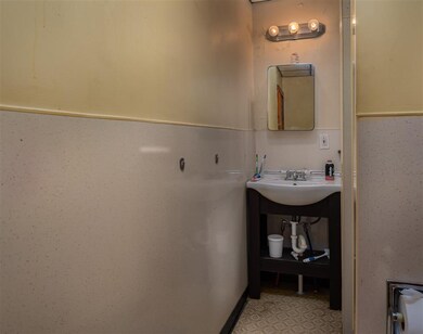 11 Maple St, Rochester, NH 03867 - photo 3