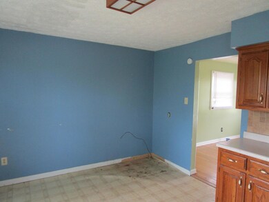 737 Curdsville Rd, Harrodsburg, KY 40330 - photo 7