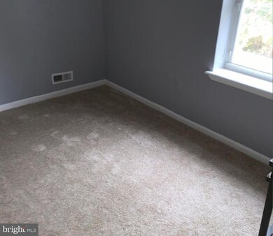 1129 Lowell St, Camden, NJ 08104 - photo 4