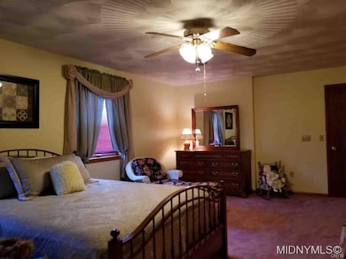 2 of 3 Bedrooms