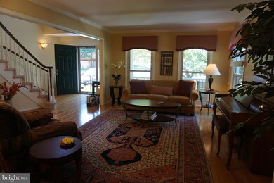 13601 Angelica Ct, Chantilly, VA 20151 - photo 3