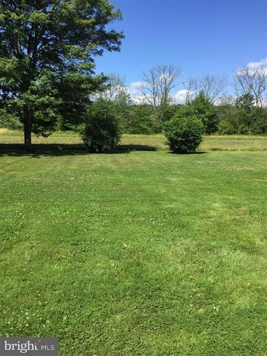 5949 Worthington Rd, Doylestown, PA 18902 - photo 2