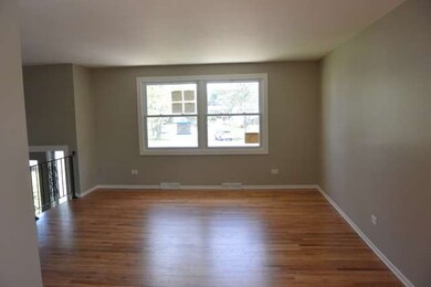 16918 Magnolia Dr, Hazel Crest, IL 60429 - photo 3