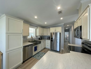 909 E Windemere Ave unit 851, Venice, FL 34285 - photo 6