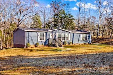 5900 Raintree Cir, Concord, NC 28027 - photo 3