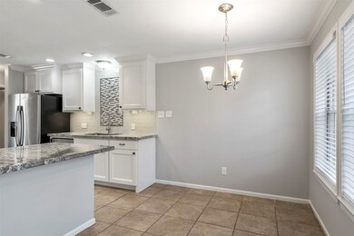 19 S White Pebble Ct, Spring, TX 77380 - photo 4