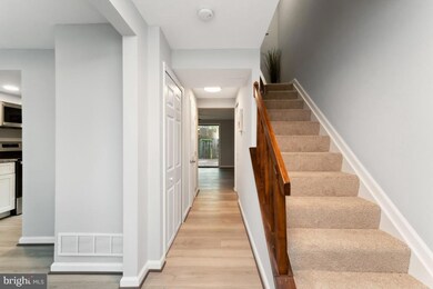 6554 Pennacook Ct, Columbia, MD 21045 - photo 4