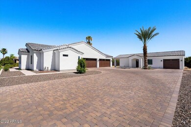 08-Driveway & Garage