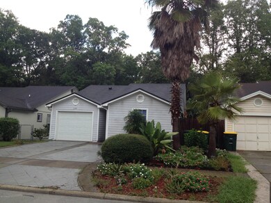 238 Aquarius Cir W, Jacksonville, FL 32216 - photo 2