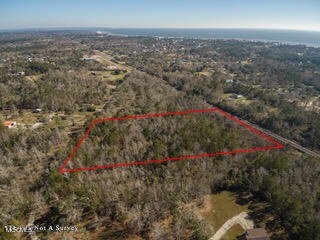 Mayfield_Dubuc-Standard-Res-8