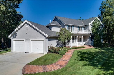 8318 Maplewood Dr, Lenexa, KS 66215 - photo 2