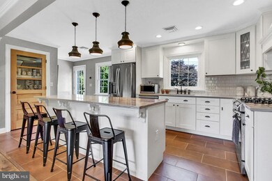 153 E Glenn Rd, Hershey, PA 17033 - photo 5