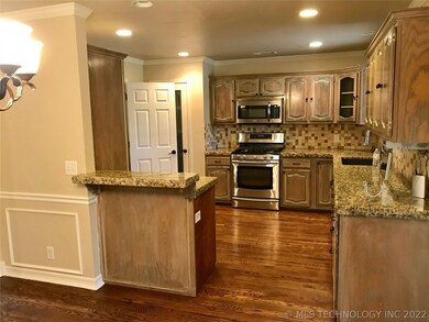 9462 S 258th East Place, Broken Arrow, OK 74014 - photo 3