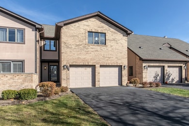 1711 Pebble Beach Ct, Hoffman Estates, IL 60169 - photo 2