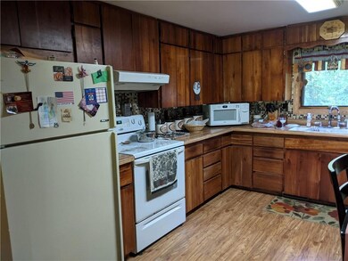 W2895 Lawrence St, Glen Flora, WI 54526 - photo 4