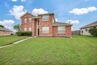 1425 Gatlinburg Cir, Desoto, TX 75115 - photo 2