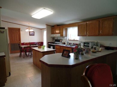 3473 Sherman Dr, Macungie, PA 18062 - photo 7