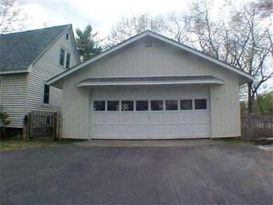 211 Cady St, Ludlow, MA 01056 - photo 2