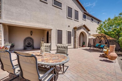 2 5 courtyard front to front door