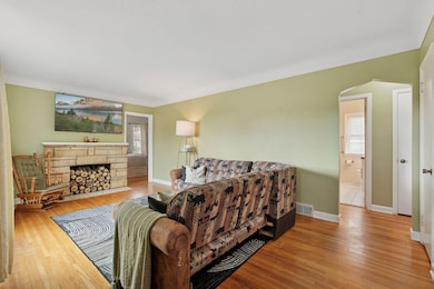 4649 Xenia Ave N, Minneapolis, MN 55422 - photo 7