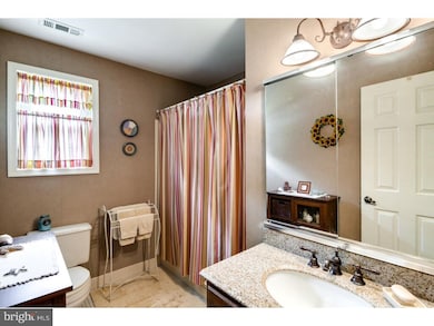 71 Deep Hollow Ln N, Columbus, NJ 08022 - photo 7