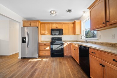 45 Damon Ave, Nashua, NH 03064 - photo 4