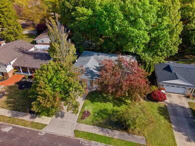 6616 N Greenmont Rd, Peoria, IL 61614 - photo 3