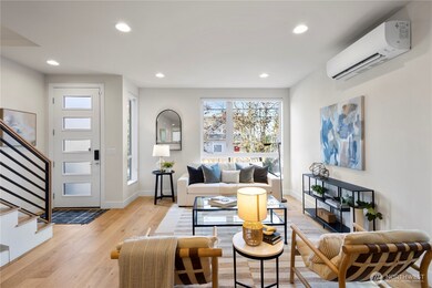 2212 Franklin Ave E unit B, Seattle, WA 98102 - photo 3