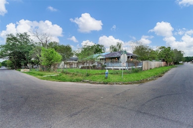 6327 Goforth St, Houston, TX 77021 - photo 2
