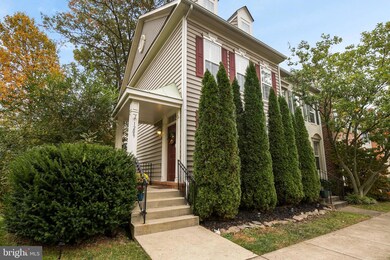 1209 Heritage Commons Ct, Reston, VA 20194 - photo 3