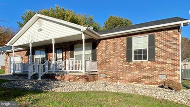 35595 Aviation Yacht Club Rd, Mechanicsville, MD 20659 - photo 2