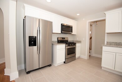 16 Melrose St, Worcester, MA 01605 - photo 5